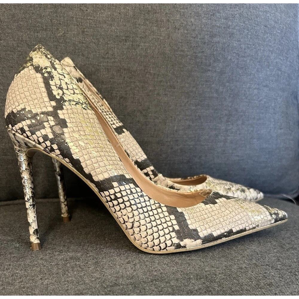 Steven Madden Poet Gold Snakeskin Slip On Pointed Toe Stiletto Heels Sz 9.5M EUC
